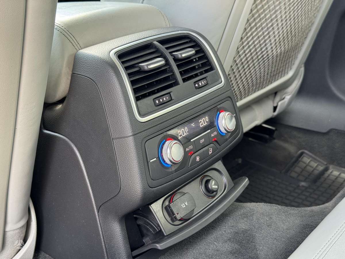 Audi A6 allroad, 3.0 l., Универсал