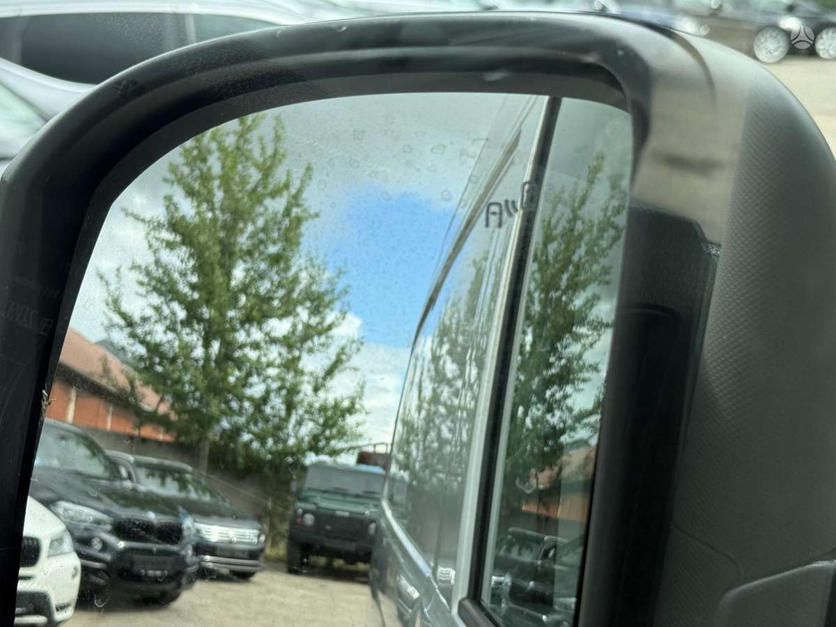 Volkswagen Crafter - 9