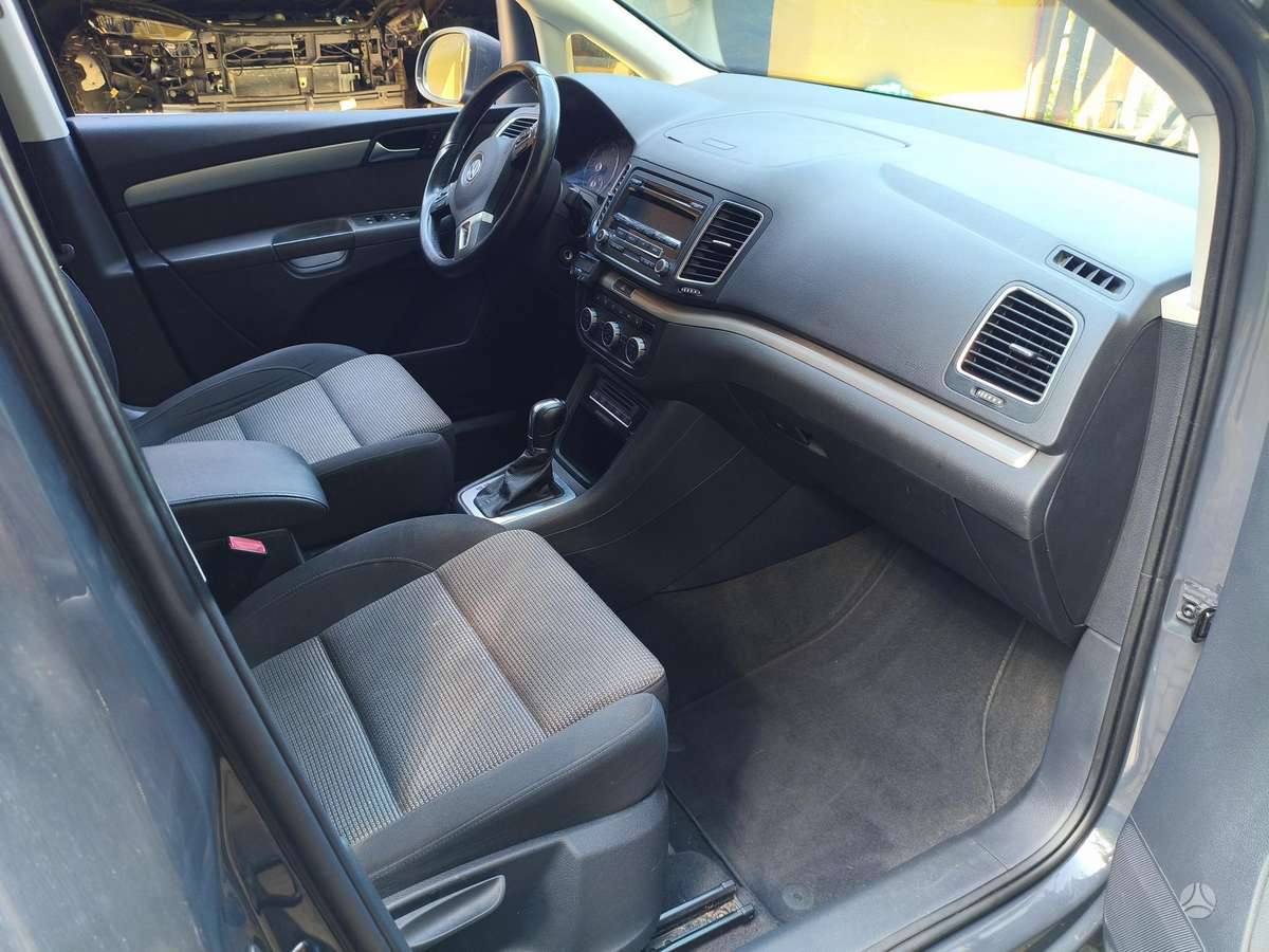 Volkswagen Sharan - 4