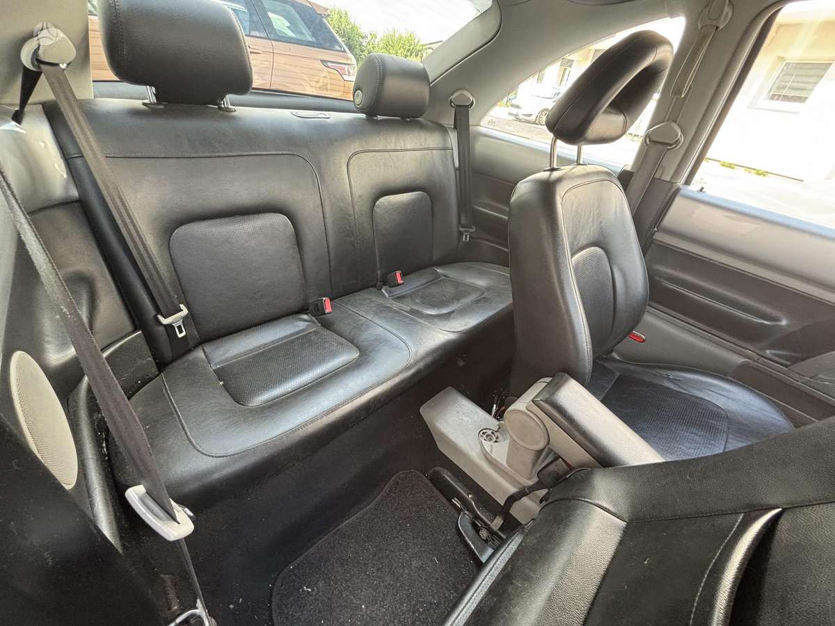 Volkswagen Beetle, 2.0 l., Хэтчбек