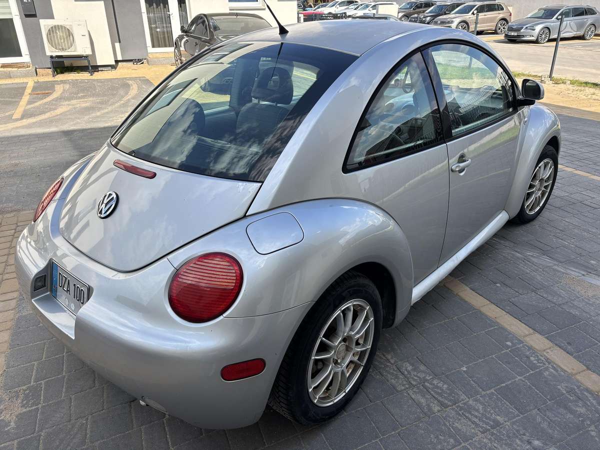 Volkswagen Beetle - 7