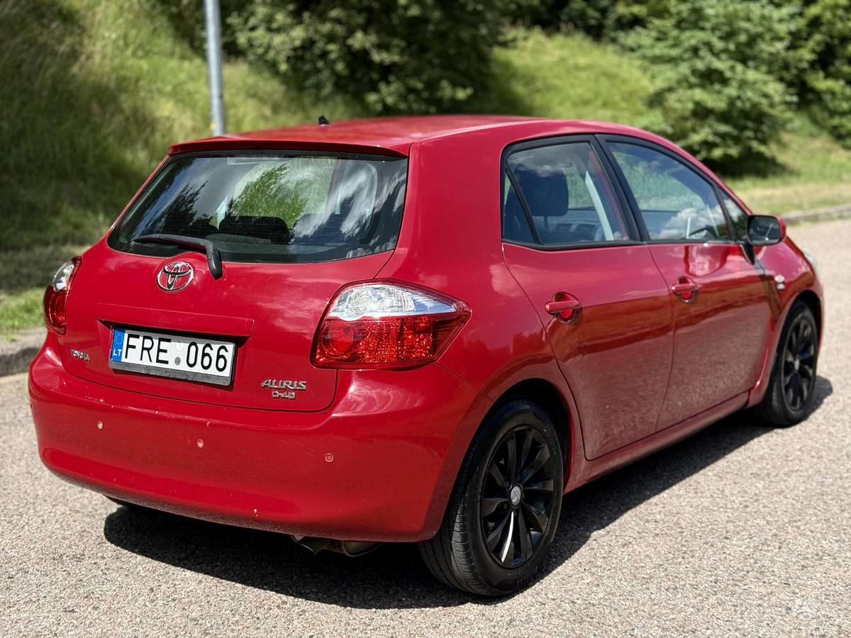 Toyota Auris, 2.2 l., hatchback