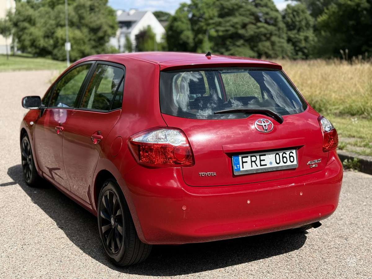 Toyota Auris, 2.2 l., hatchback