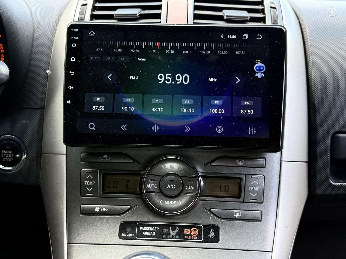 Toyota Auris, 2.2 l., hatchback