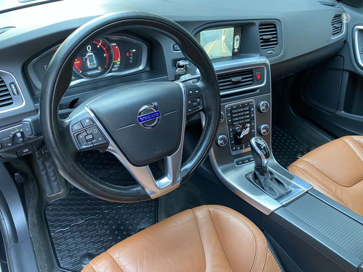 Volvo V60, 2.4 l., Универсал