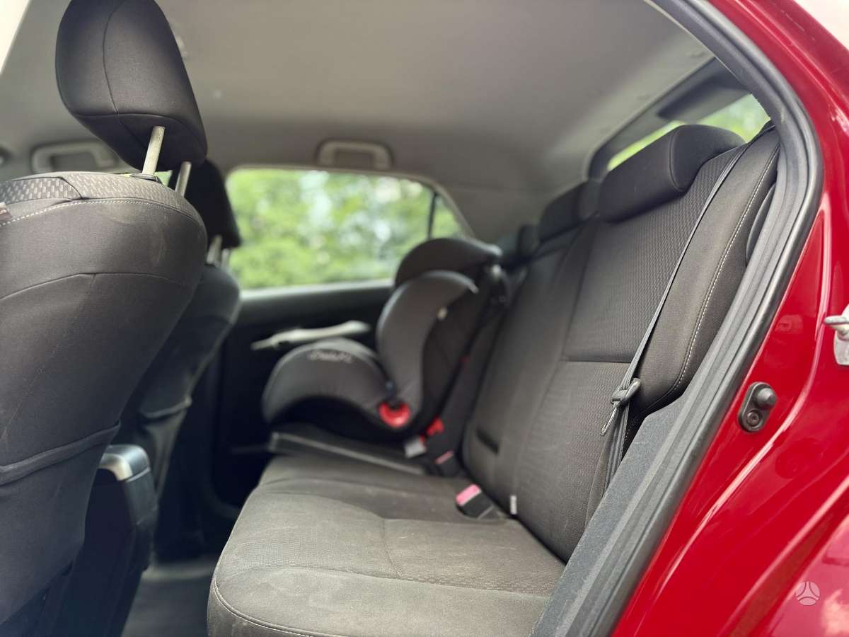 Toyota Auris, 2.2 l., hatchback