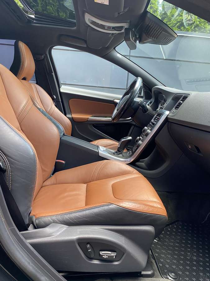 Volvo V60, 2.4 l., Универсал