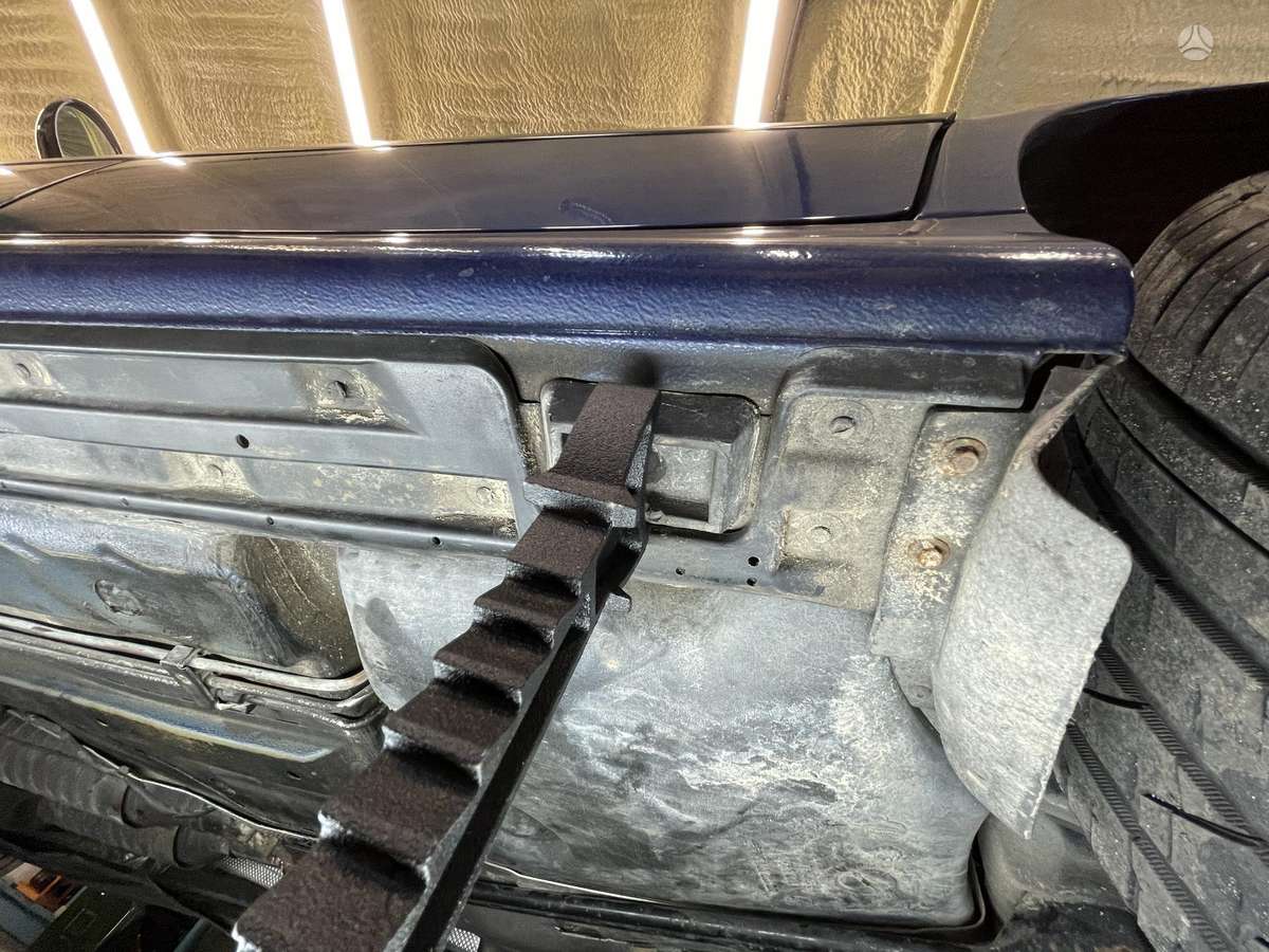 BMW M5, 4.9 l., Седан