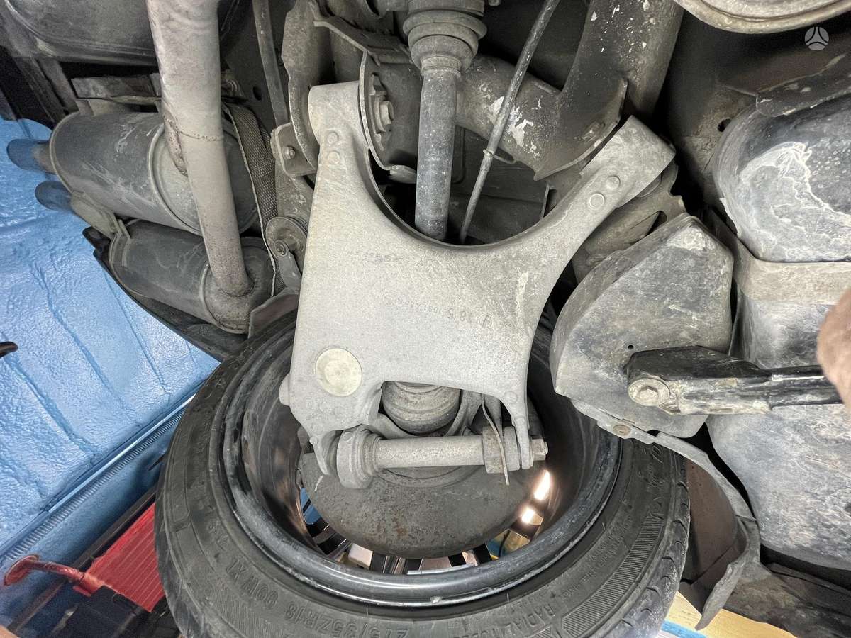 BMW M5, 4.9 l., Седан