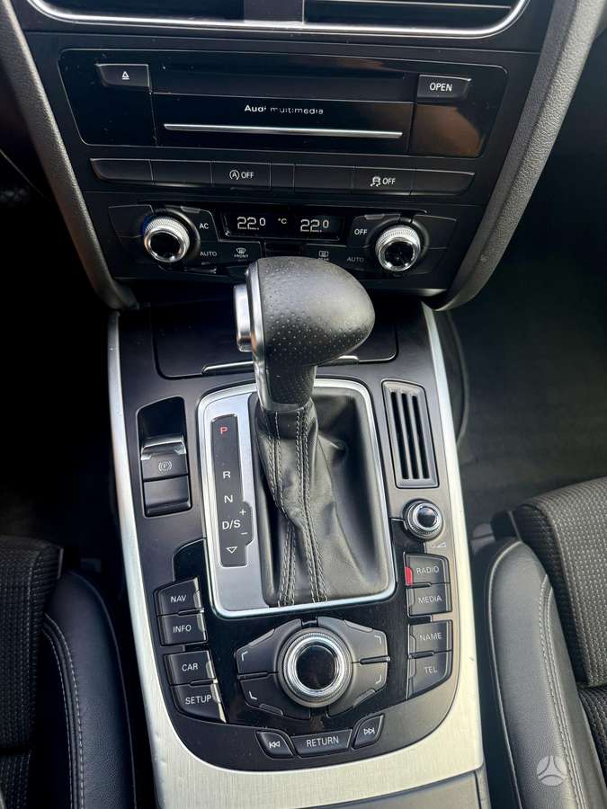 Audi A4, 2.0 l., Универсал