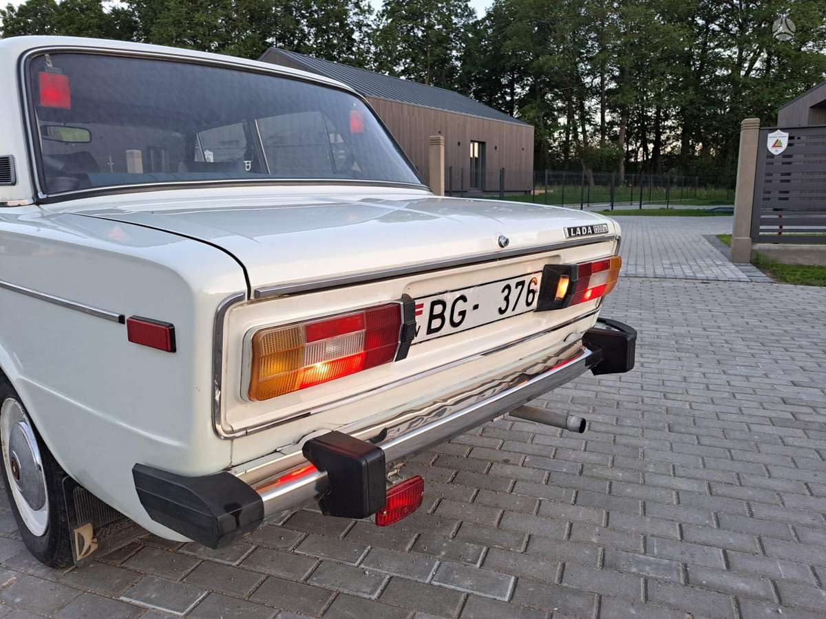 Lada 21063, saloon / sedan