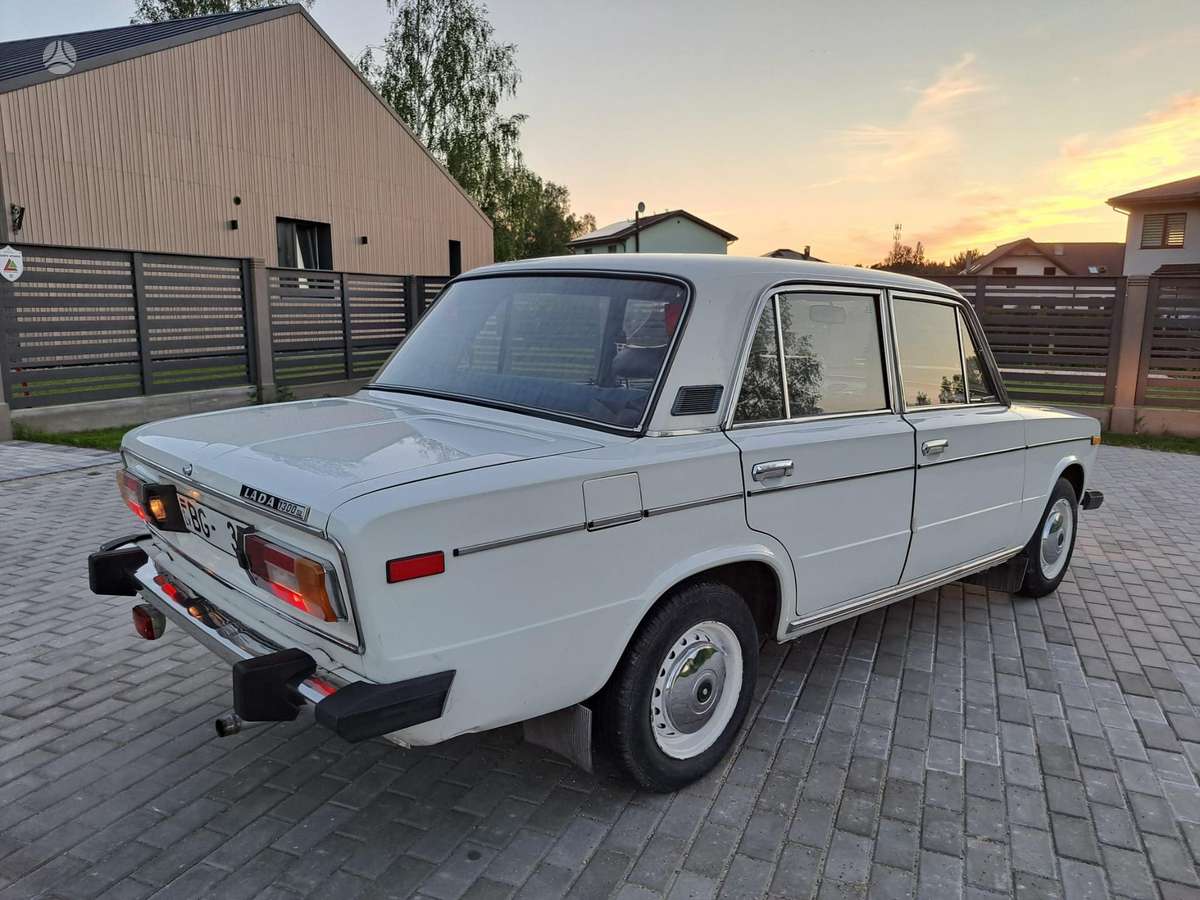 Lada 21063, saloon / sedan