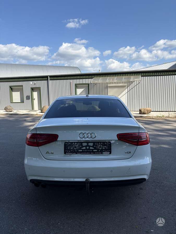 Audi A4, 2.0 l., sedanas