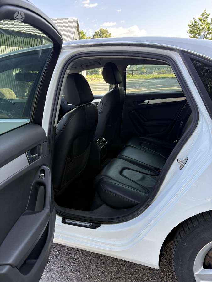 Audi A4, 2.0 l., sedanas
