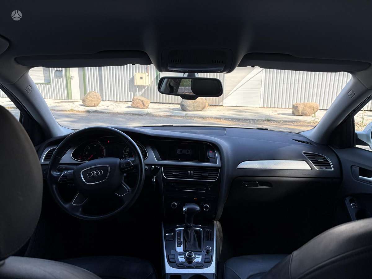 Audi A4, 2.0 l., sedanas