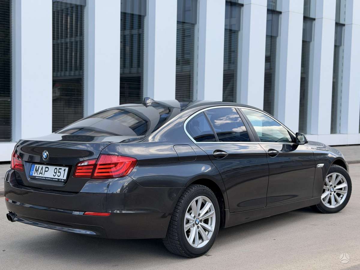 BMW 520, 2.0 l., Седан