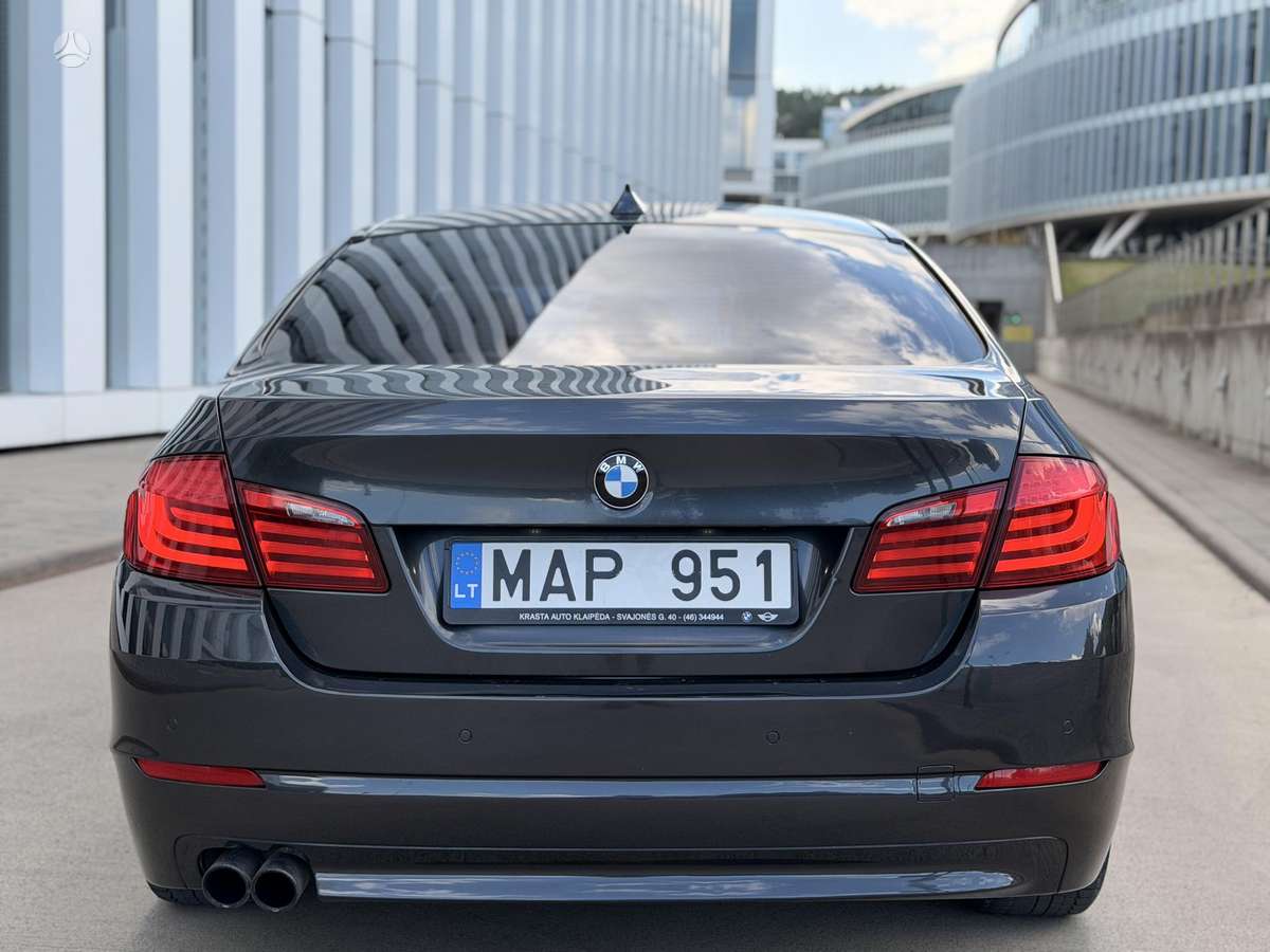 BMW 520, 2.0 l., Седан