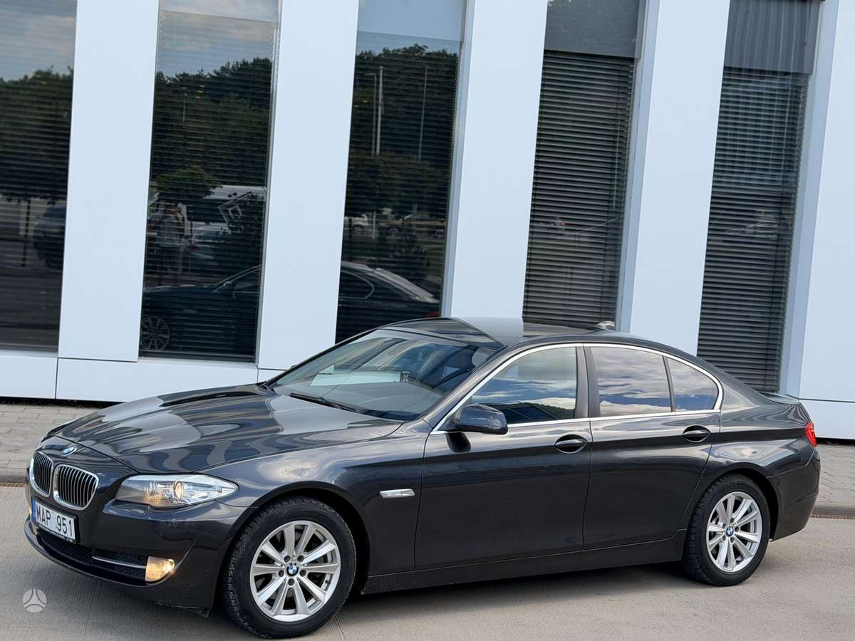 BMW 520, 2.0 l., Седан