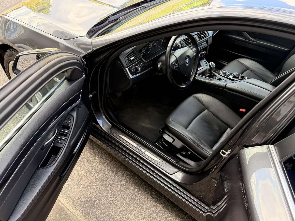 BMW 520, 2.0 l., Седан