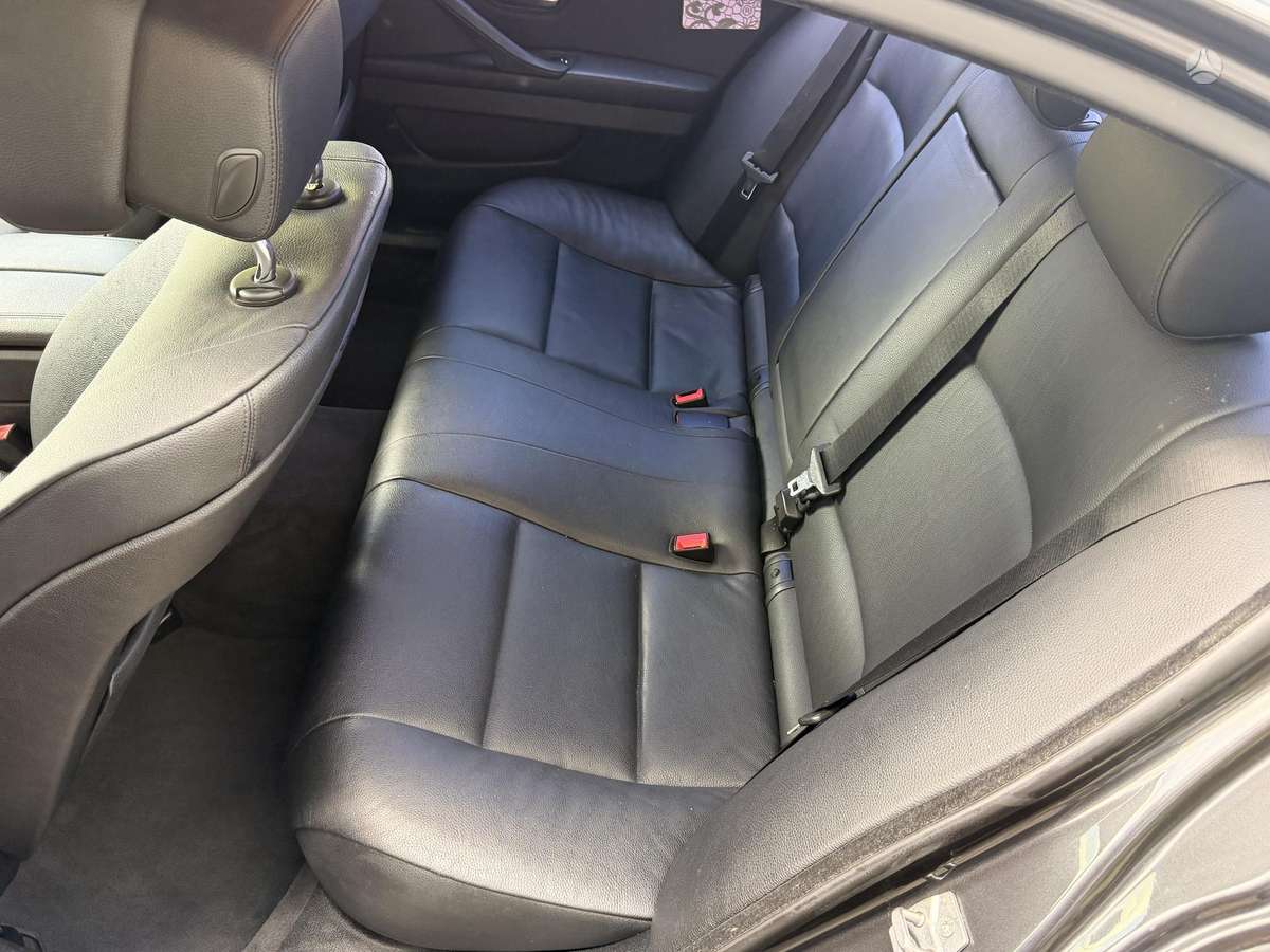 BMW 520, 2.0 l., Седан