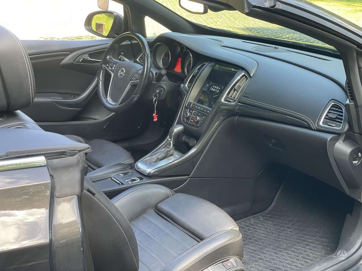 Opel Cascada, 2.0 l., Кабриолет