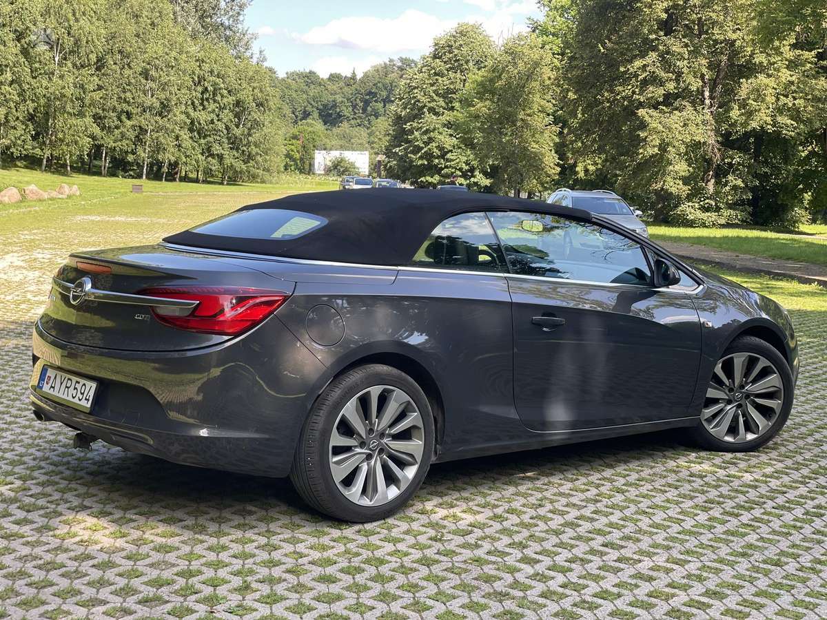 Opel Cascada, 2.0 l., convertible