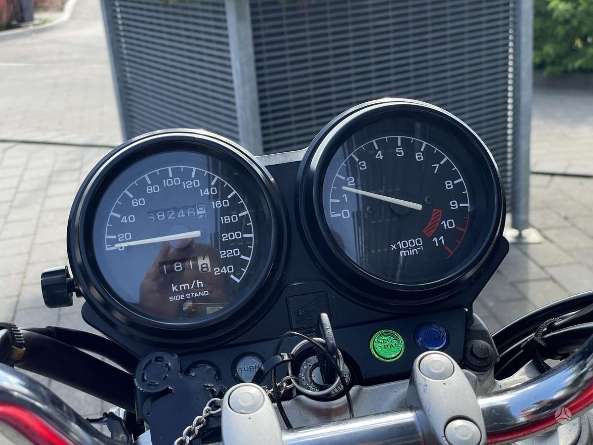 Honda CB 750cc, street / classic