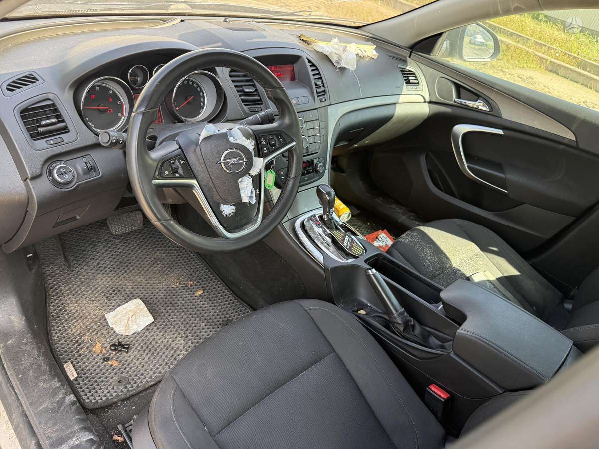 Opel Insignia, 2.0 l., hatchback