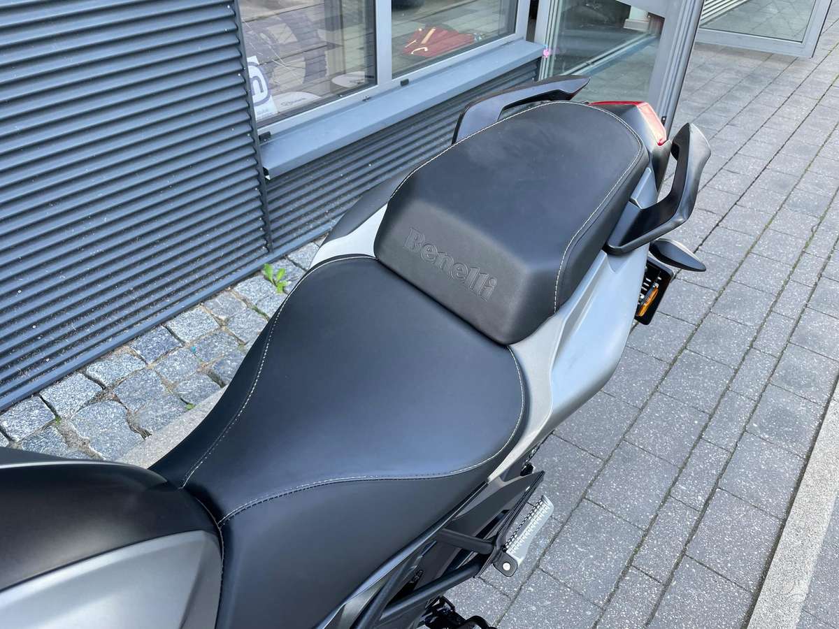 Benelli BN 125 125cc, street / classic