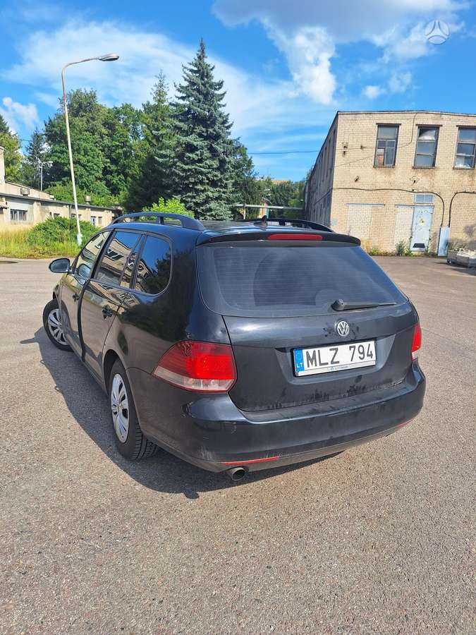 Volkswagen Golf - 3