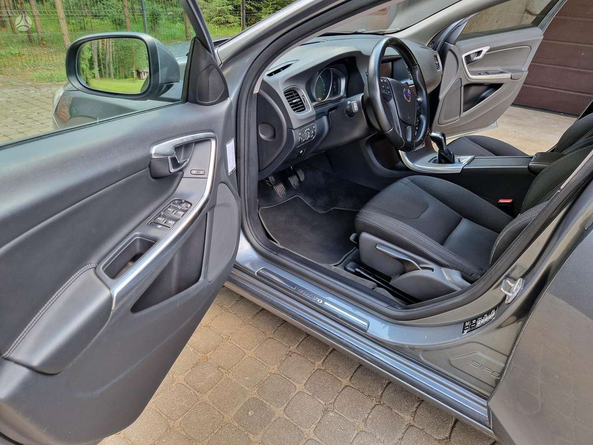 Volvo V60, 2.0 l., wagon