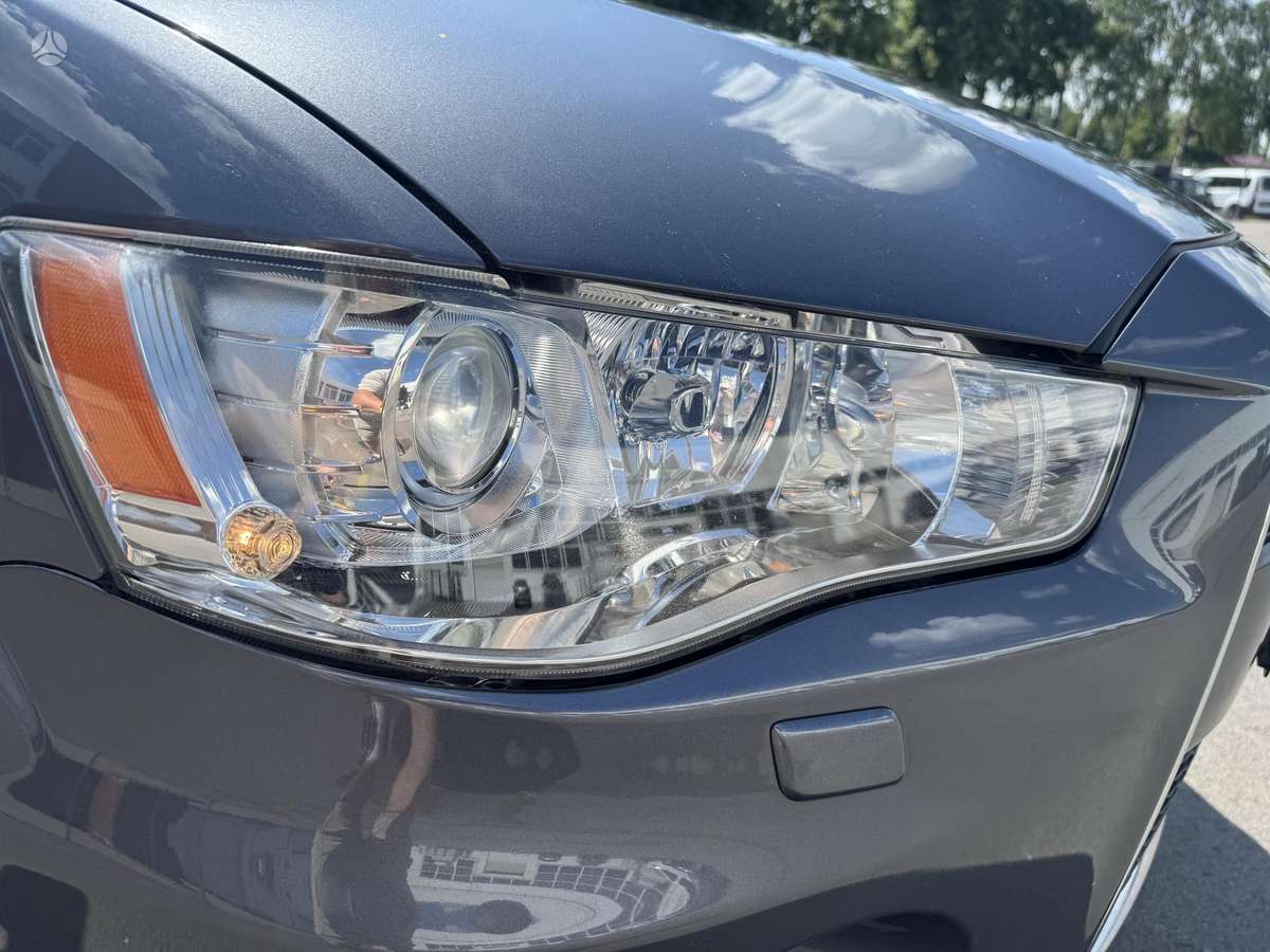 Mitsubishi Outlander, 2.2 l., Минивэн