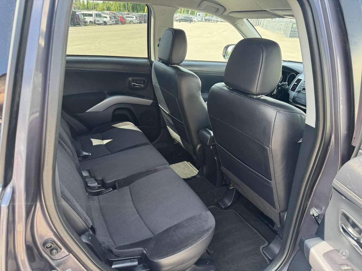 Mitsubishi Outlander, 2.2 l., Минивэн