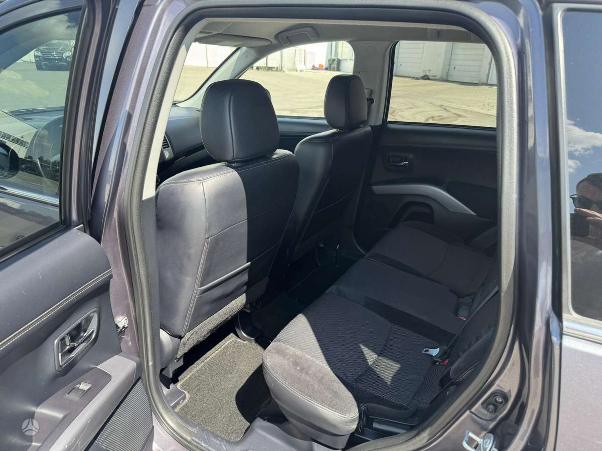 Mitsubishi Outlander, 2.2 l., Минивэн