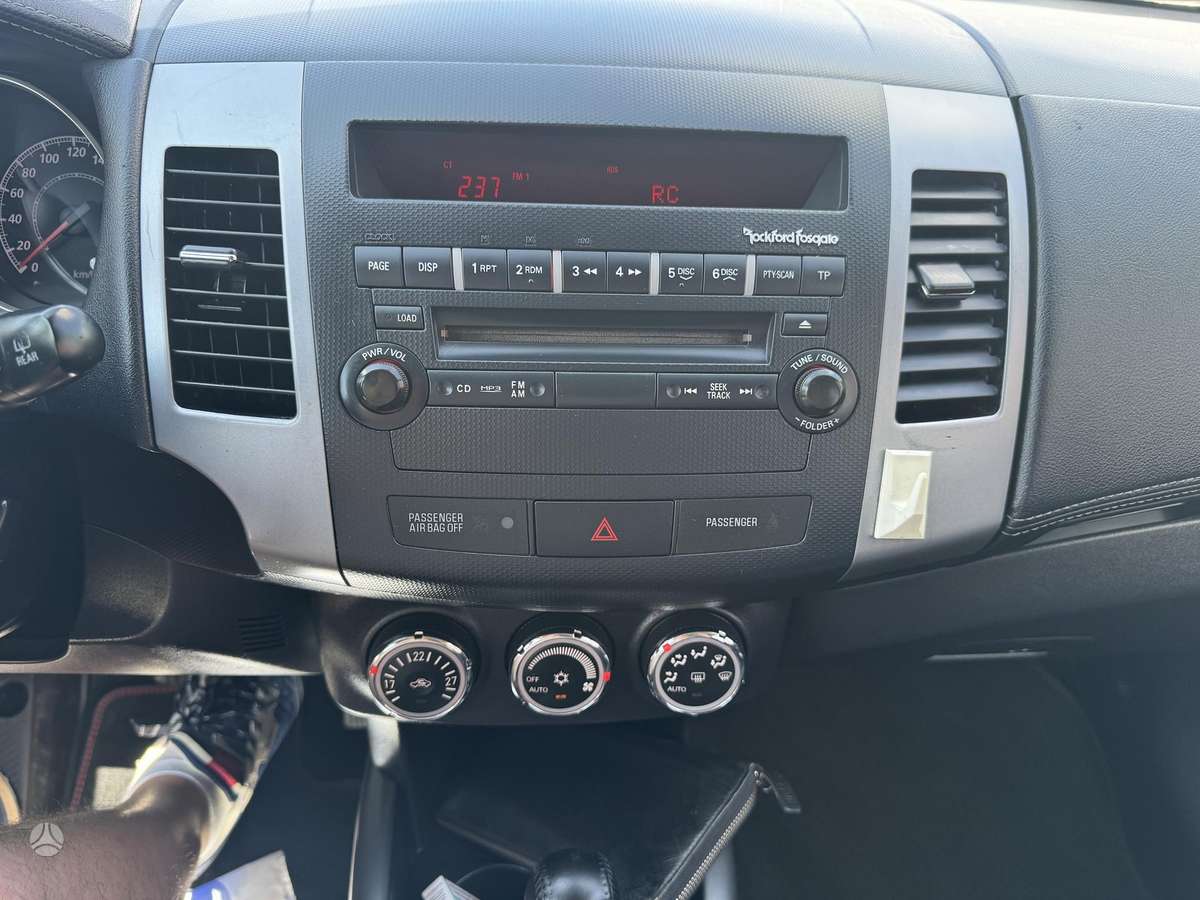 Mitsubishi Outlander, 2.2 l., Минивэн