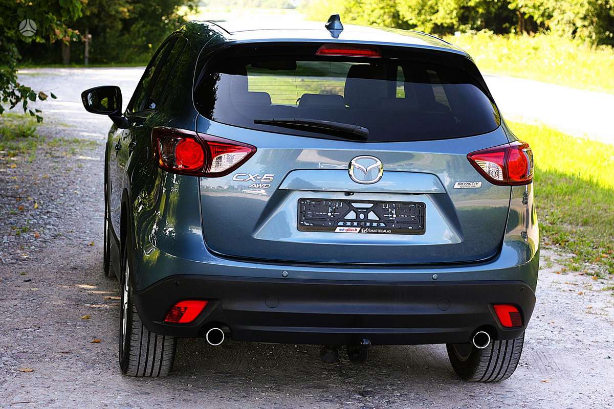 Mazda CX-5, 2.2 l., off-road / crossover