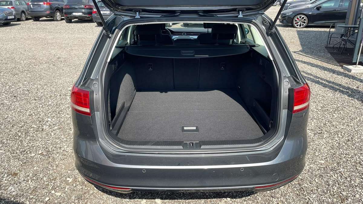 Volkswagen Passat, 2.0 l., Универсал