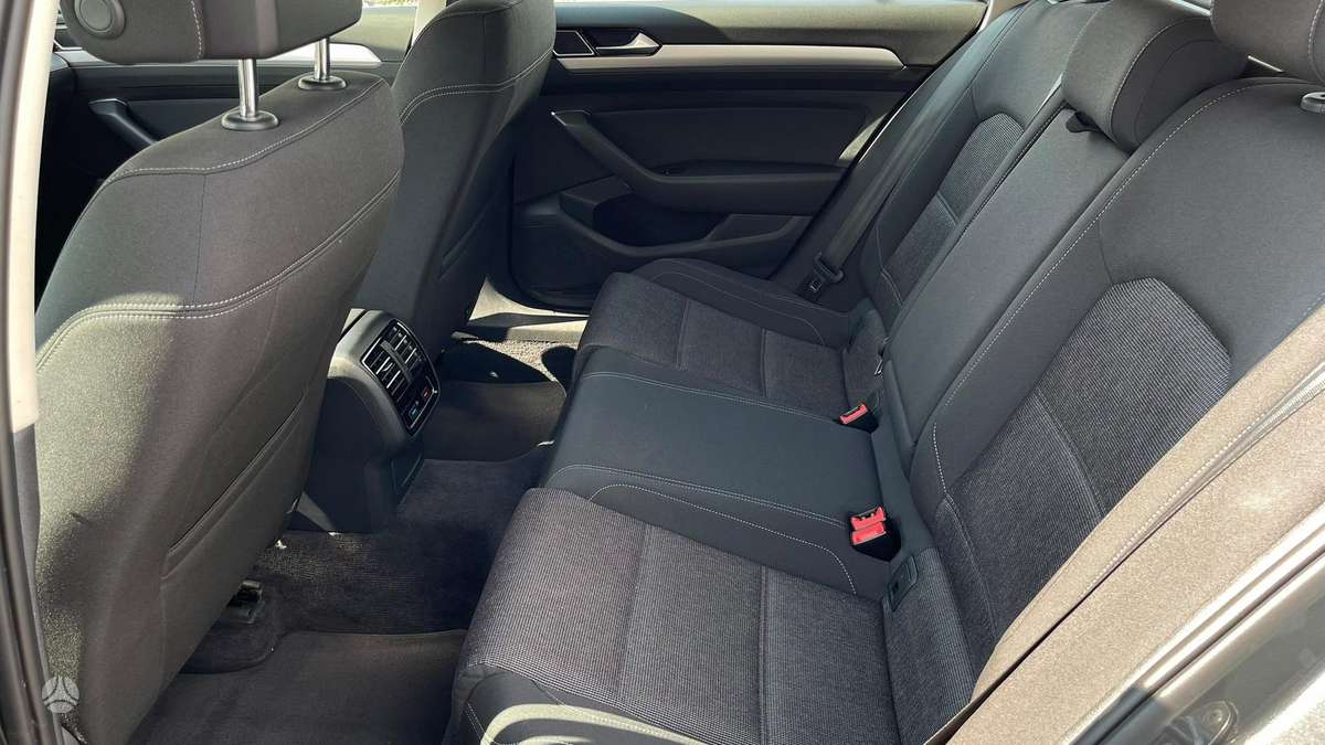 Volkswagen Passat, 2.0 l., Универсал