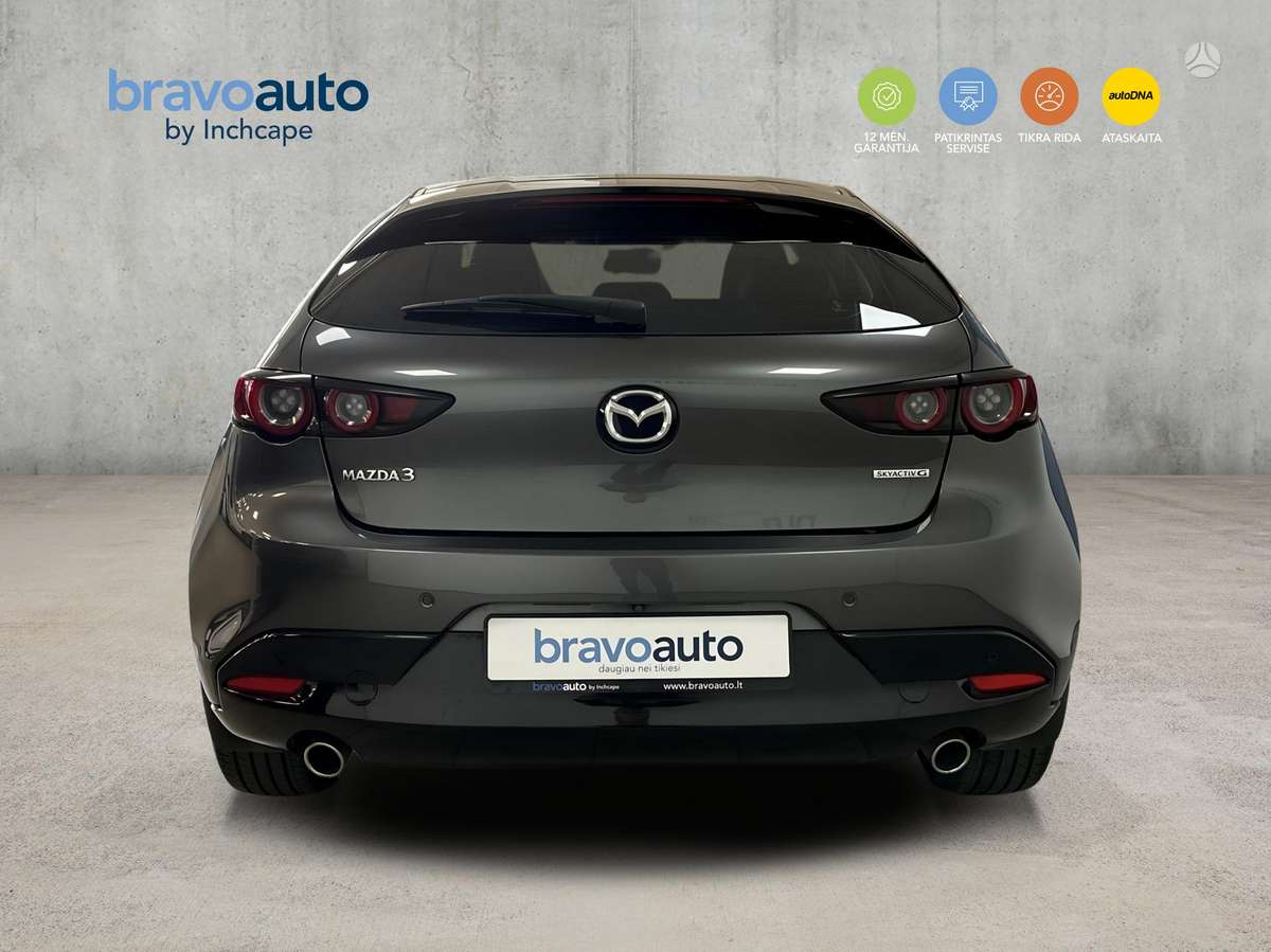 Mazda 3, 2.0 l., Хэтчбек