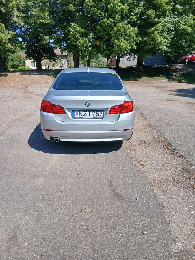 BMW 520, 2.0 l., Седан