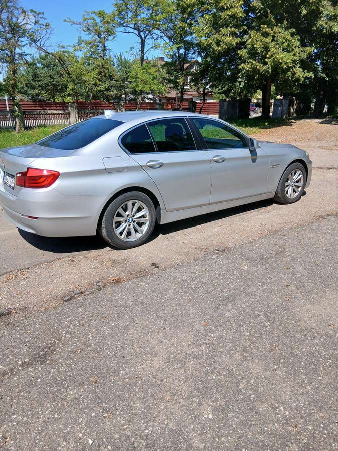 BMW 520, 2.0 l., Седан