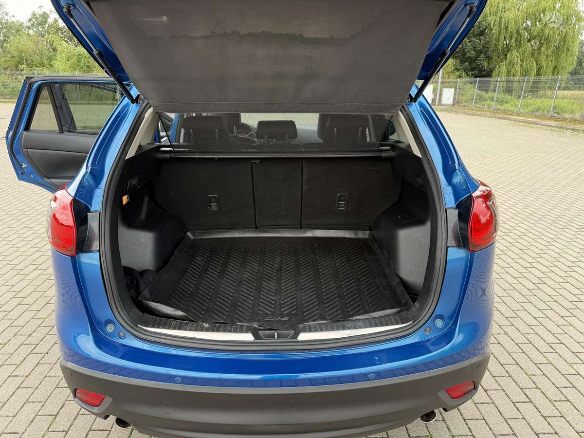 Mazda CX-5, 2.2 l., Внедорожник / Кроссовер
