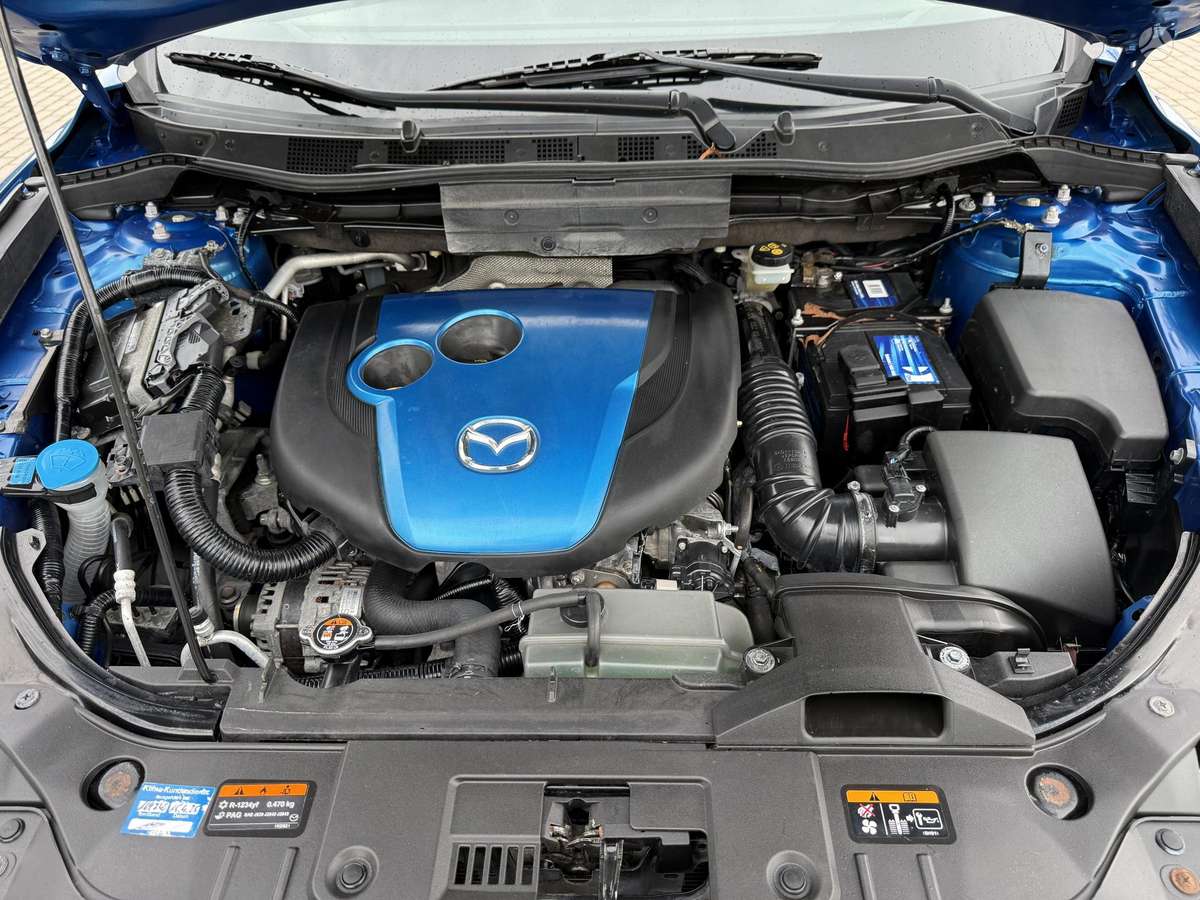 Mazda CX-5, 2.2 l., Внедорожник / Кроссовер