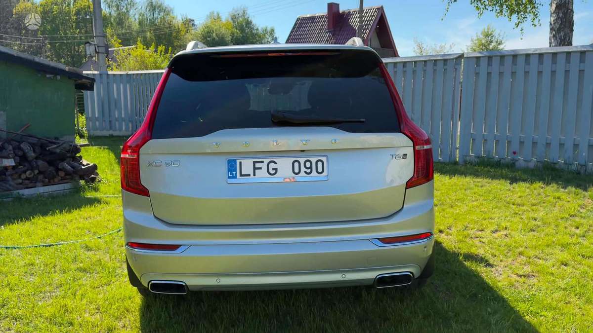Volvo XC90 - 4