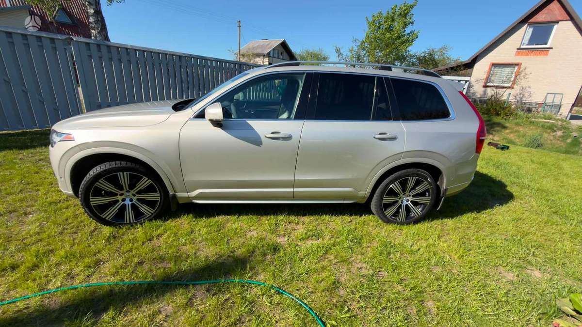 Volvo XC90 - 8