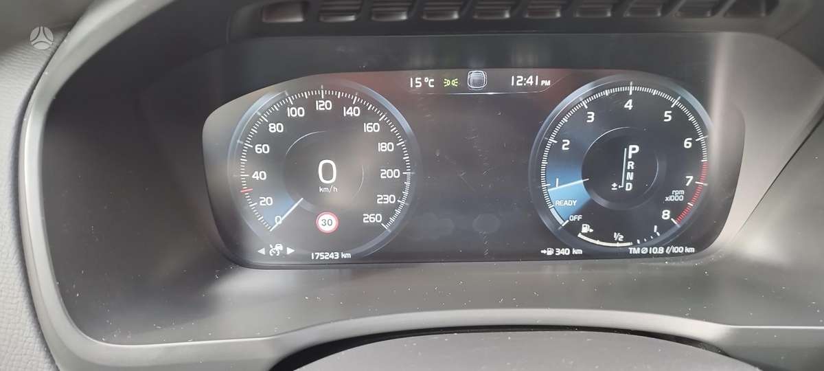 Volvo XC90 - 11