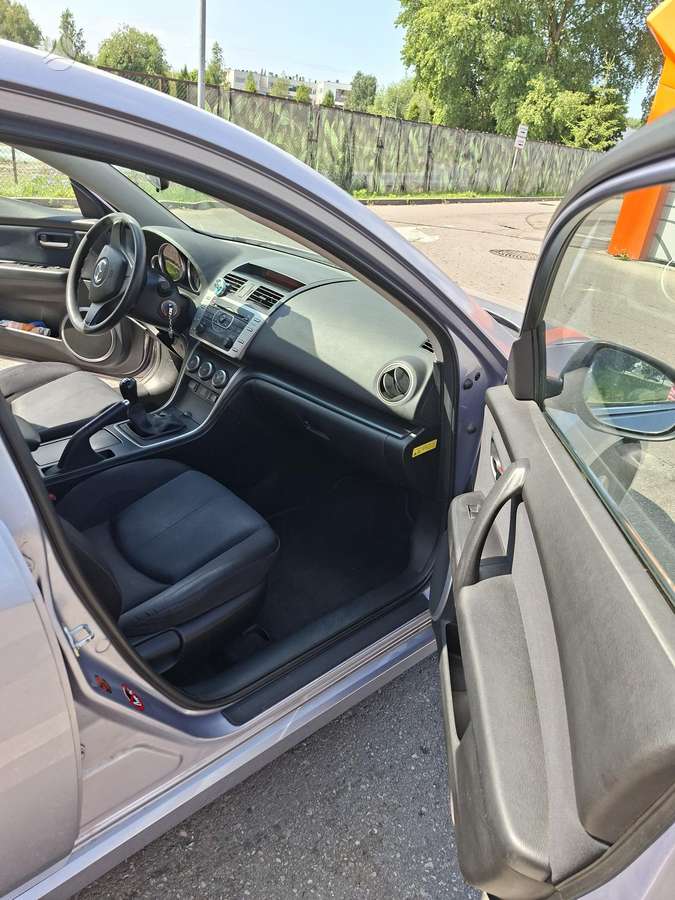 Mazda 6, 1.8 l., hatchback