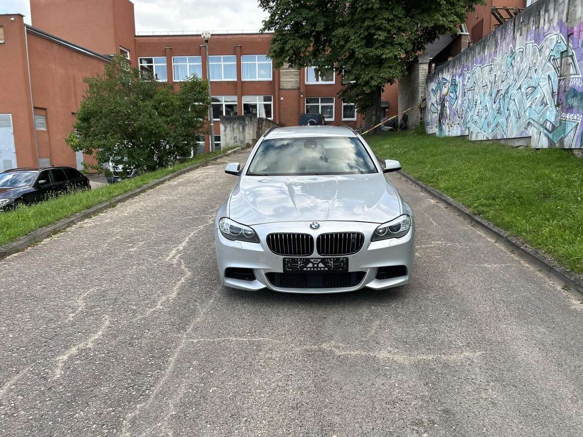 BMW 530, 3.0 l., wagon