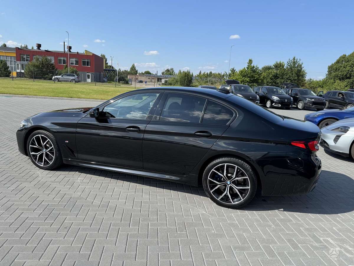 BMW 520, 2.0 l., Седан