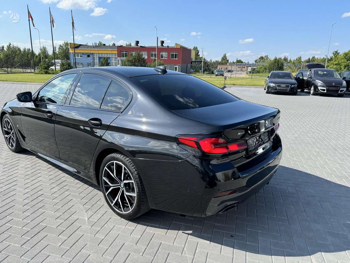 BMW 520, 2.0 l., Седан